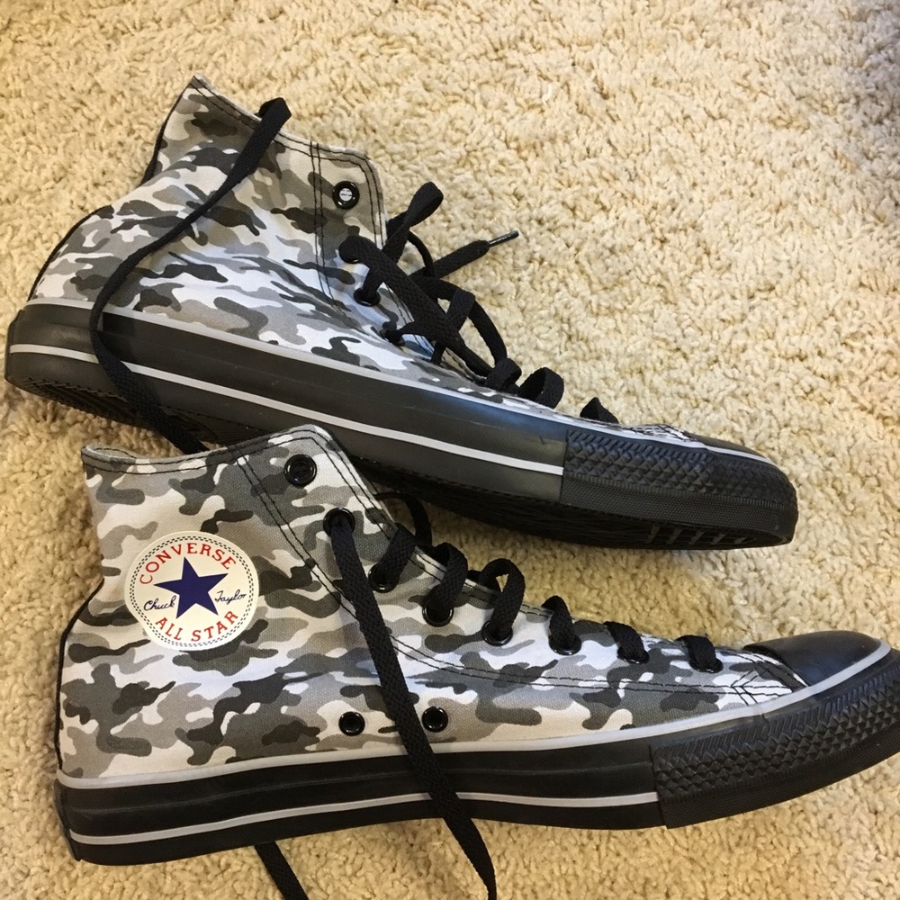 MENS CAMO CONVERSE